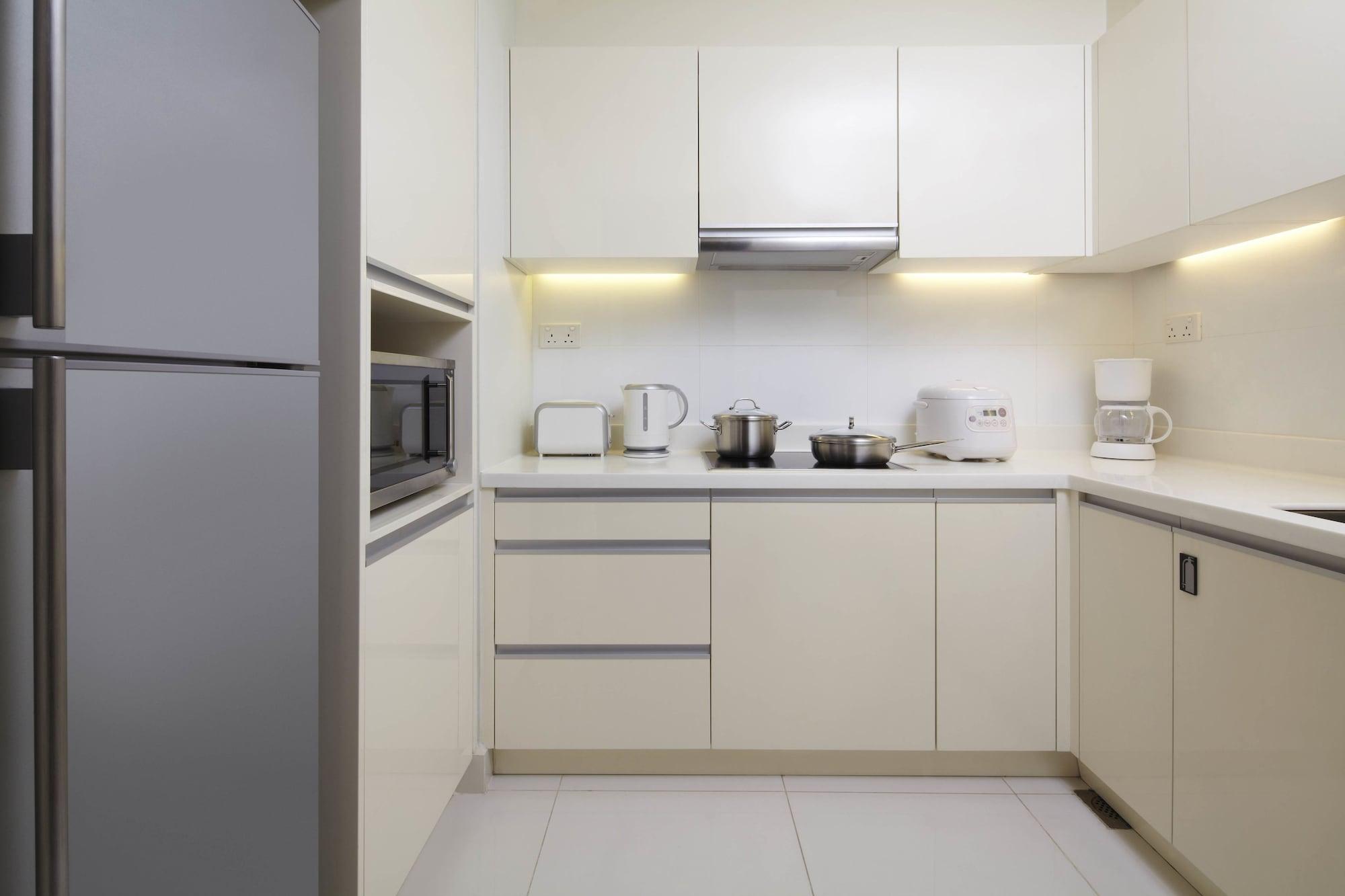 Parkroyal Serviced Suites Куала-Лумпур Екстер'єр фото A modern kitchen