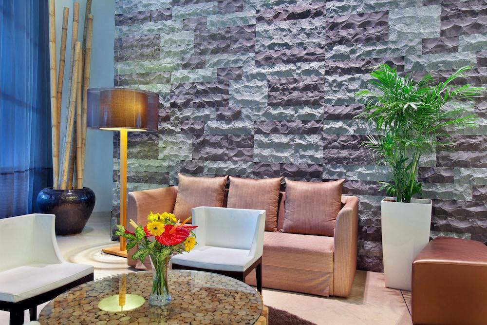 Parkroyal Serviced Suites Куала-Лумпур Екстер'єр фото Interior of the hotel