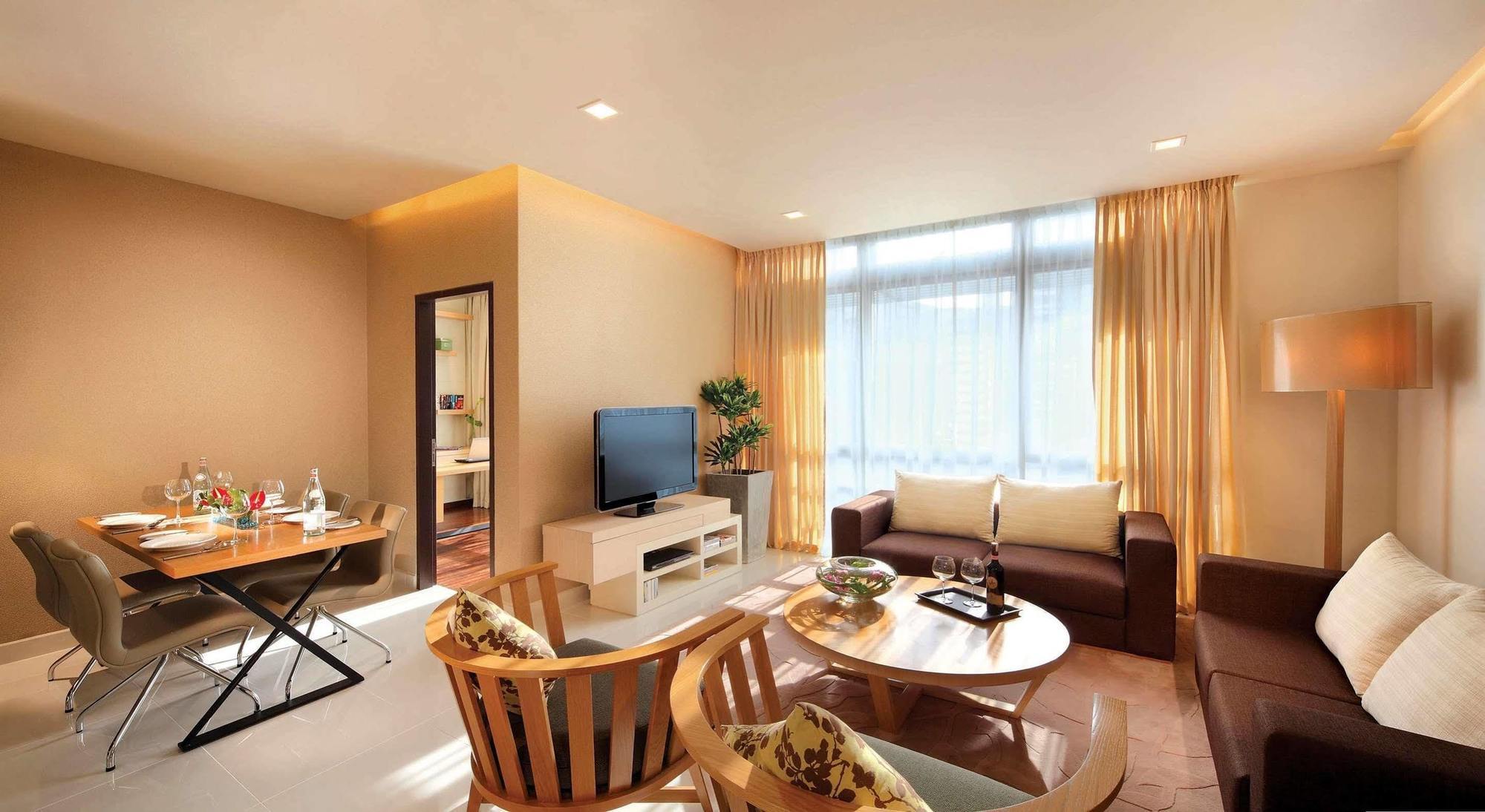 Parkroyal Serviced Suites Куала-Лумпур Екстер'єр фото A living room in a serviced apartment in Beijing, China