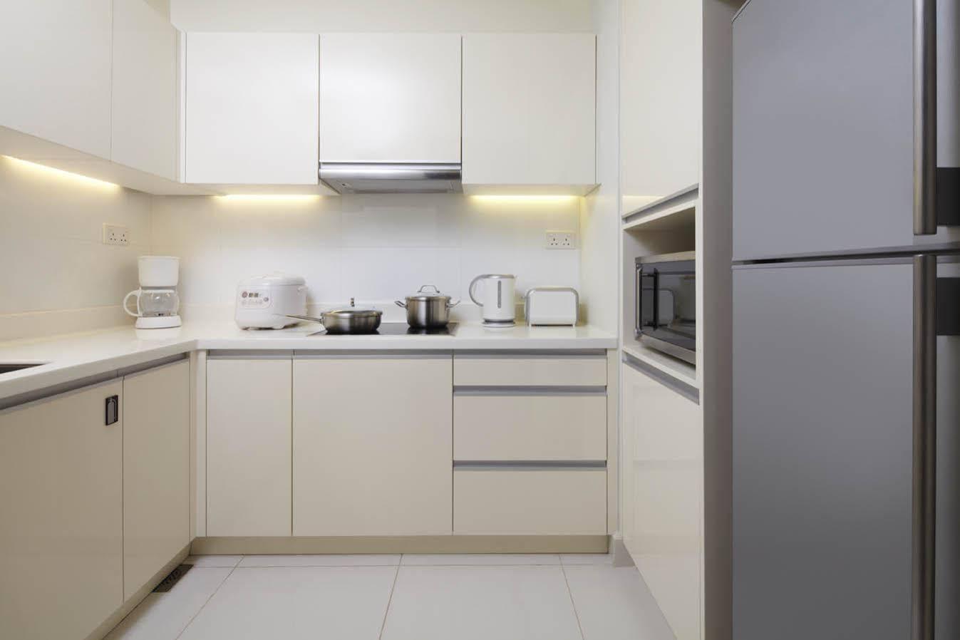 Parkroyal Serviced Suites Куала-Лумпур Екстер'єр фото A modern kitchen